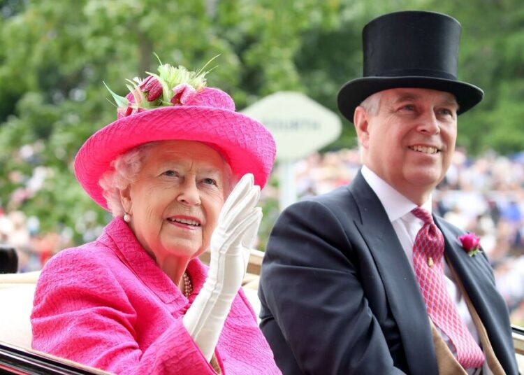 Queen Elizabeth 'did not believe Andrew behaved improperly' | Royal | News