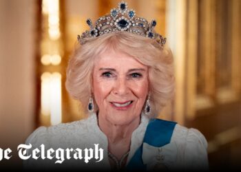 Queen becomes first royal woman to be accepted into Garrick Club