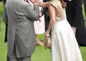Last year at Royal Ascot, the King greeted Princess Eugenie and Sarah Ferguson with kisses on their hands – but there are unlikely to be such gestures this year, says our columnist
