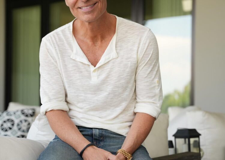 Richard Marx says his enviable hair is more "luck" than good genes.