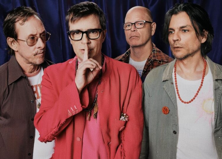 Weezer (Photo: Brendan Walter)