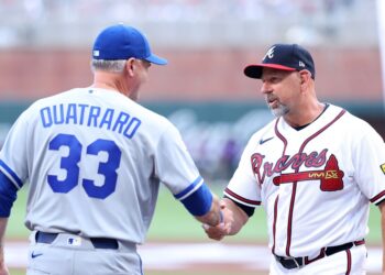 Royals fall to Atlanta, 6-0