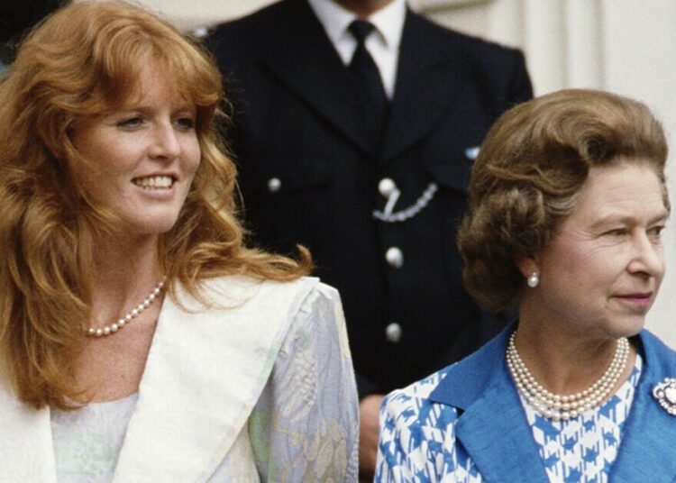 Sarah Ferguson 'betrayed' Queen Elizabeth - 'she knows no shame' | Royal | News