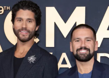 Dan + Shay (Disney/Michael Le Brecht)