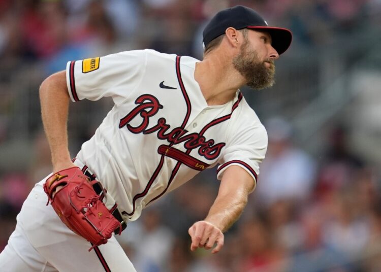 Three homers, strong start by Chris Sale carry Braves to 6-0 win over Royals