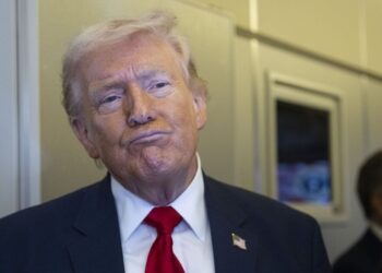 Trump jokes about Chuck Norris after hearing about death - Celebrity News - Entertainment