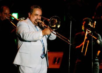 Urban salsa music pioneer Willie Colón to be remembered at New York funeral