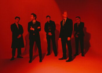 Watch Interpol trade vocals as they debut propulsive new song 'See Out Loud'