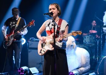 Watch Snail Mail Debut New Song “Tractor Beam” on Fallon