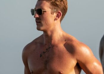 Miles Teller Shirtless Top Gun