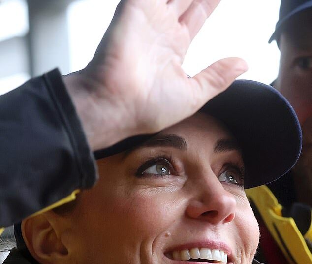 Perhaps the most unusual aspect of Kate's hands is that her middle finger is almost the same length as her index and ring fingers; most people's are noticeably longer