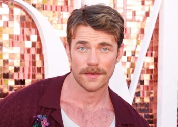 Zane Phillips strips down & bares all in his latest TV roles