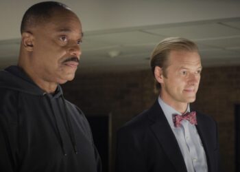 Rocky Carroll as Director Leon Vance and Adam Campbell as Dr. Donald “Ducky” Mallard — 'NCIS' Episode 500