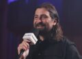 ‘Porch Light’ Lyrics: Noah Kahan Explains What New Song Is About – Listen Now! | First Listen, Lyrics, Music, Noah Kahan | Celebrity News and Gossip | Entertainment, Photos and Videos