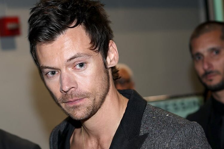 ‘The Waiting Game’ Lyrics: Harry Styles Reflects on Relationship Cycles in New Song | Harry Styles, Lyrics, Music | Celebrity News and Gossip | Entertainment, Photos and Videos