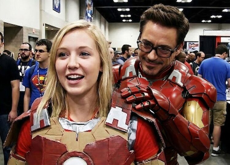Celebrities Surprising Fans When They Least Expect It!