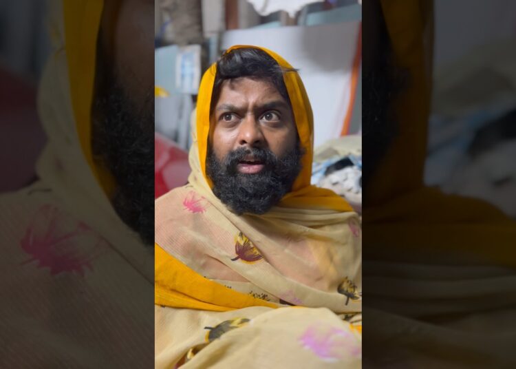 #gossips #ladies #comedy #youtubeshorts #balveersingh #trending #viralvideo #entertainment