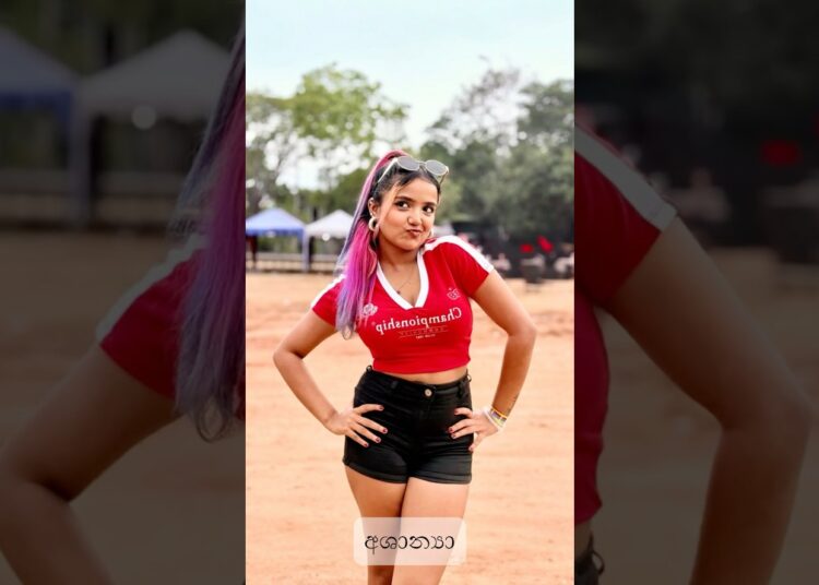 ආසම කාට ද 😍😘💗 #gossips #photography #srilankacelebrity #viraltalks
