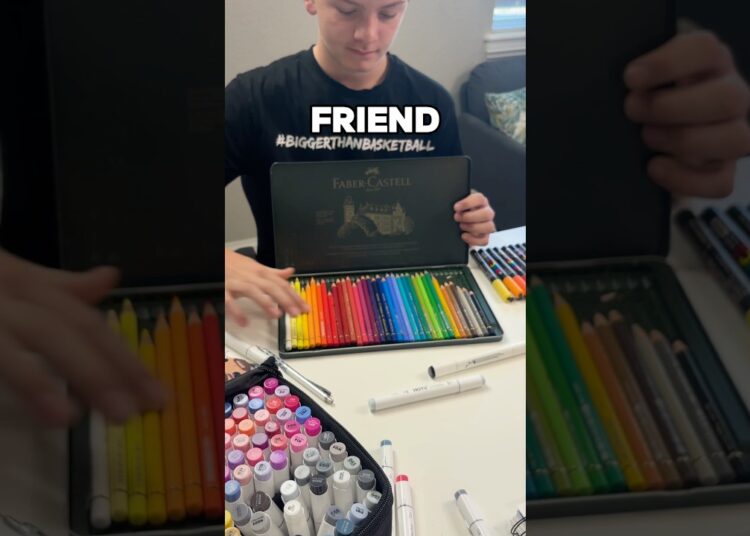 Me and my friend switch canvases every 20 ￼min #art #drawing