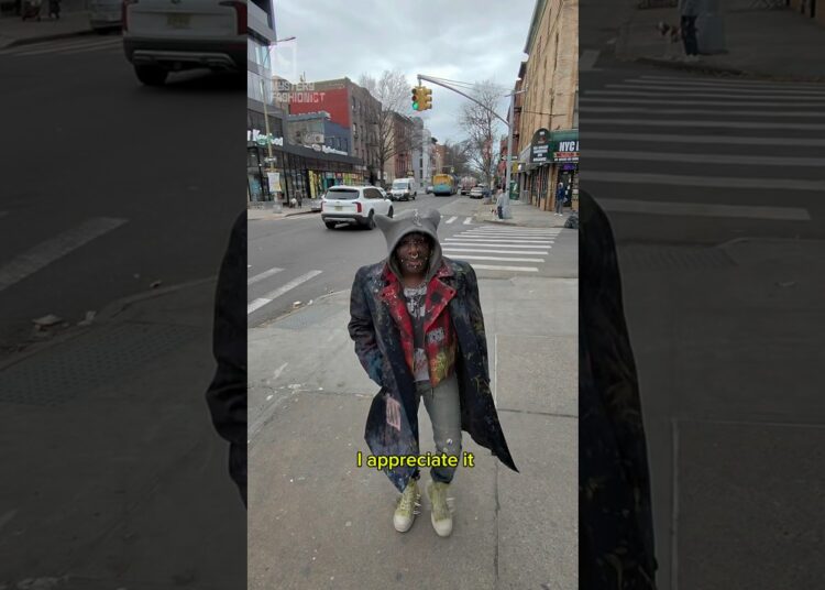 I like your outfit.                                       #nyc #style #artist #painter #stranger