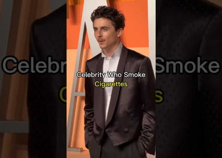 Celebrity Who Smoke🚬