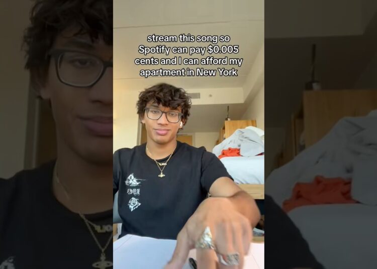 y’all like my dorm?😭stream the song!#fyp #newmusic #music #song #artist #stevelacy #stephanie #edit