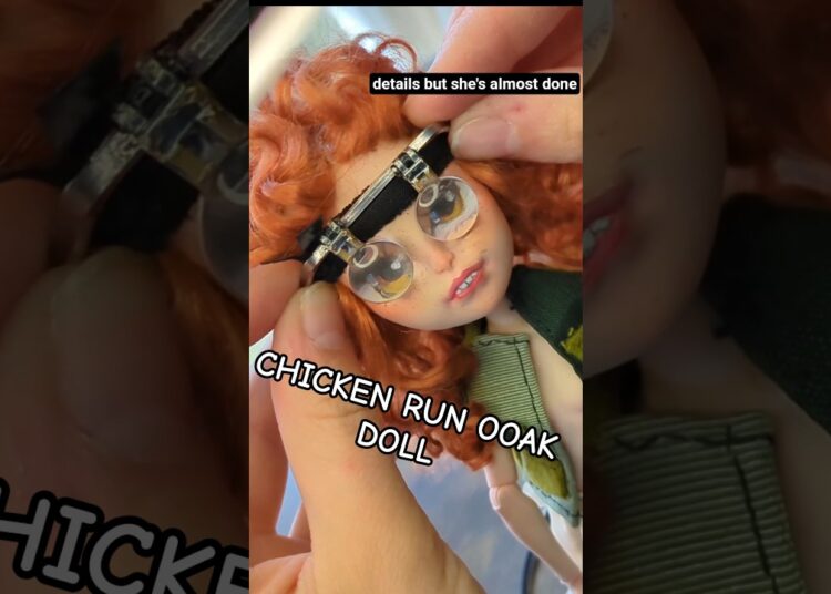 CHICKEN RUN OOAK DOLL #customdollrepaint #art #doll #monsterhigh #artist #diy #dollartist