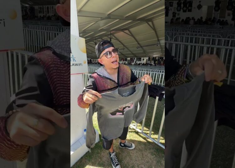 Let’s get artist merch at Coachella | YesHipolito
