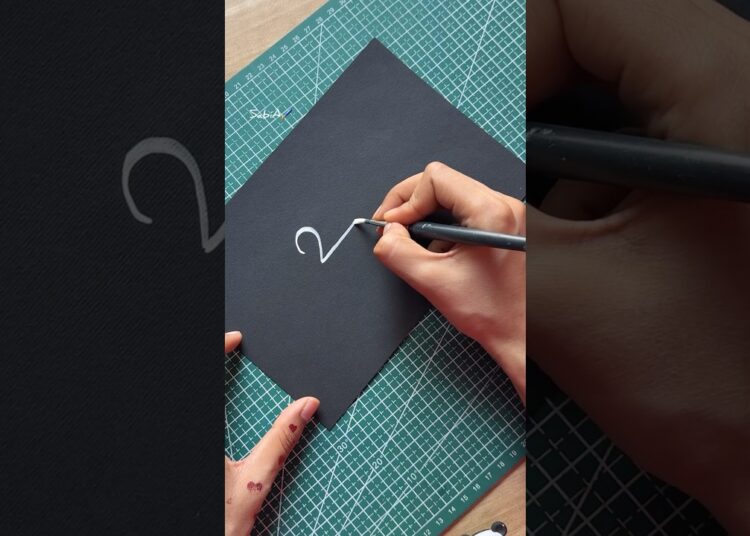 USING 2 😤”easiest painting hacks🌈”#Sabia.the.artist #shorts