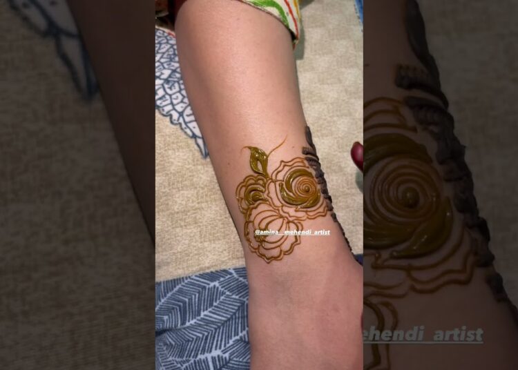 Dubai design| Siders design | #henna #floraart #hennadesigns #hennamagic #mehndi #creativehenna #art
