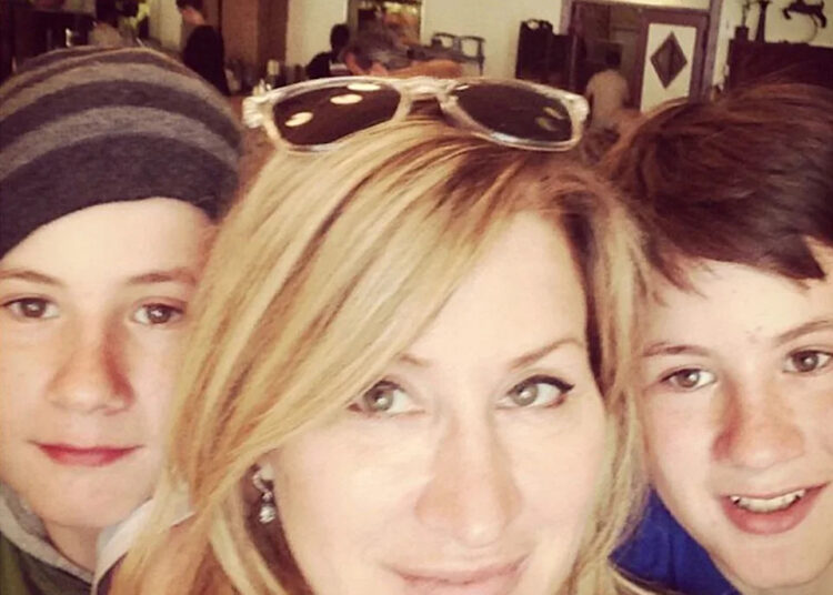 Lisa Ann Walter with her kids Spencer and Simon Walter.Credit: Lisa Ann Walter Instagram