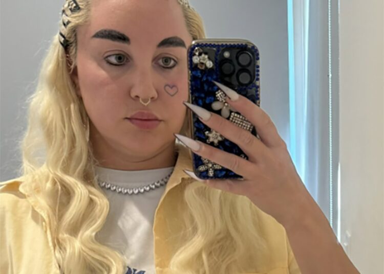 Amanda Bynes on New Song “Girlfriend” Inspiration