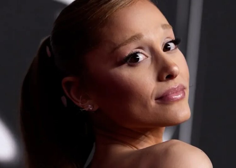Ariana Grande new album – Singer announces 'Petal'