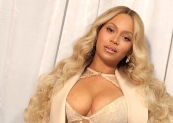 Beyoncé Styles Lace Corset and Shorts for Cécred Hair Care Launch