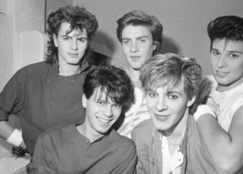 'Breathtaking' New Wave Icon, 65, Leaves Fans Swooning At Recent Tour Stop