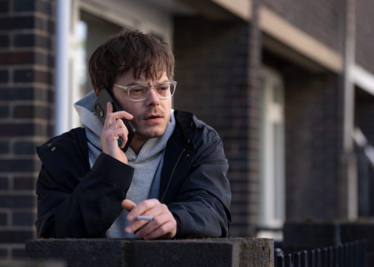 charlie-heaton-2