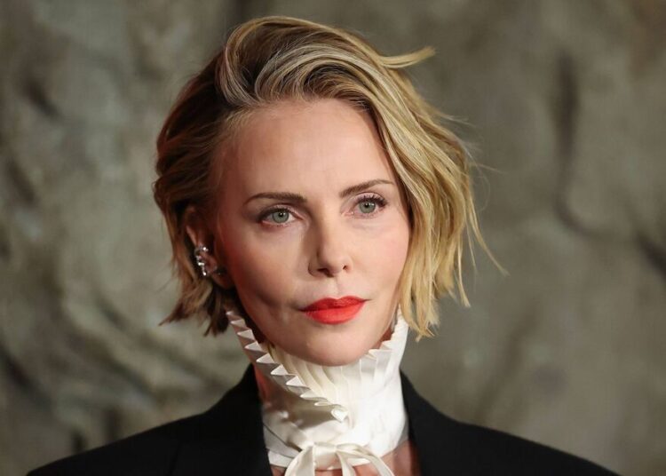Charlize Theron's complicated family life after mom shot dad dead - Celebrity News - Entertainment
