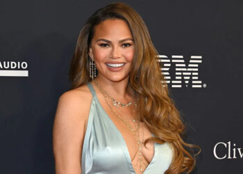 Chrissy Teigen attends the 2026 GRAMMY Awards Pre-GRAMMY GalaCredit: Axelle/Bauer-Griffin/FilmMagic
