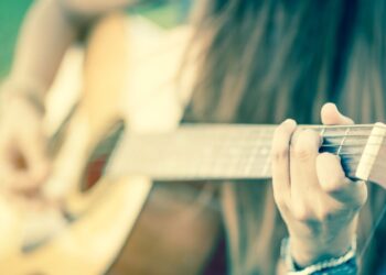 country-music-star-rare-appearance-husband-death