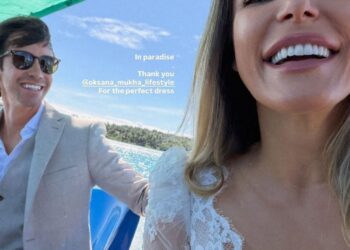 Crystal-Harris-Reveals-Shes-Marrying-James-Ward-Today.jpg