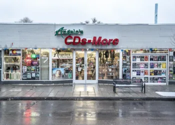 The storefront of Angelo's CDs and Vinyl