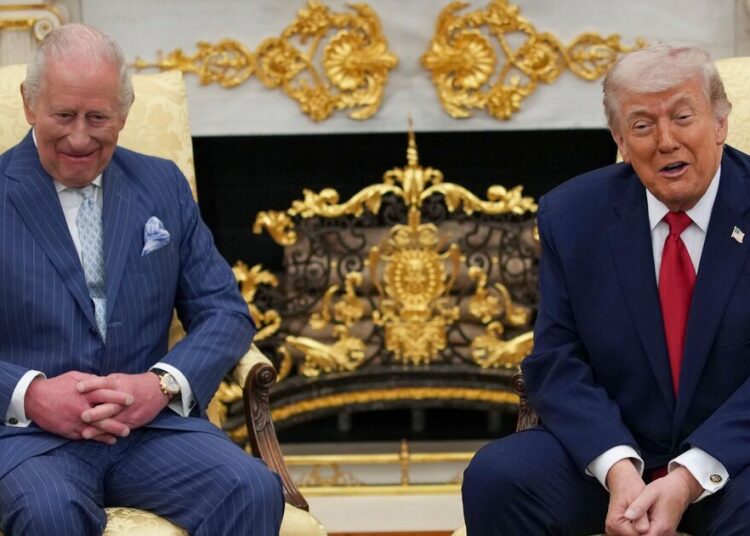 Donald Trump breaks royal protocol - but King laughs it off - Celebrity News - Entertainment