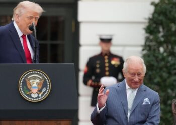 Donald Trump makes ultimate confession about mother's 'crush' on King | Royal | News