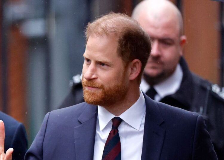 Expert spots 3 basic ways Prince Harry is 'very unprofessional' | Royal | News