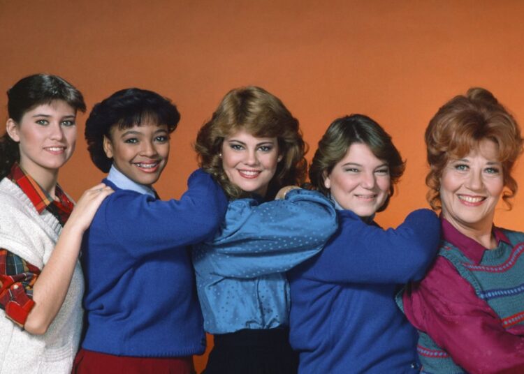 'Facts of Life' Star Reveals Cancer Diagnosis