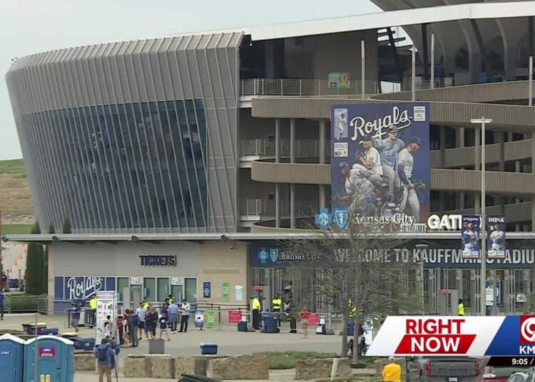 Fans share thoughts on Royals' potential move to downtown Kansas City