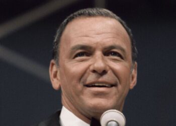Frank Sinatra's resurfaced comments of Donald Trump after wild post - Celebrity News - Entertainment