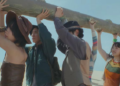 A scene from the music video for sibling duo AKMU’s new song “Joy, Sorrow, A Beautiful Heart.” Captured from AKMU’s YouTube channel