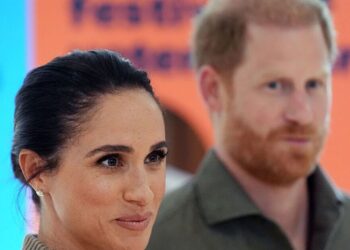 GB News paused for breaking Meghan and Harry alert - it's a 'bad look' | TV & Radio | Showbiz & TV