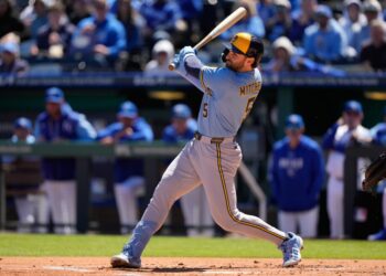 Garrett Mitchell homers, Brewers beat Royals 5-2 to open doubleheader
